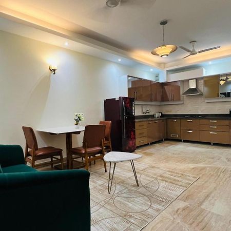 Olive Serviced Apartments - New Friends Colony New Delhi Eksteriør billede