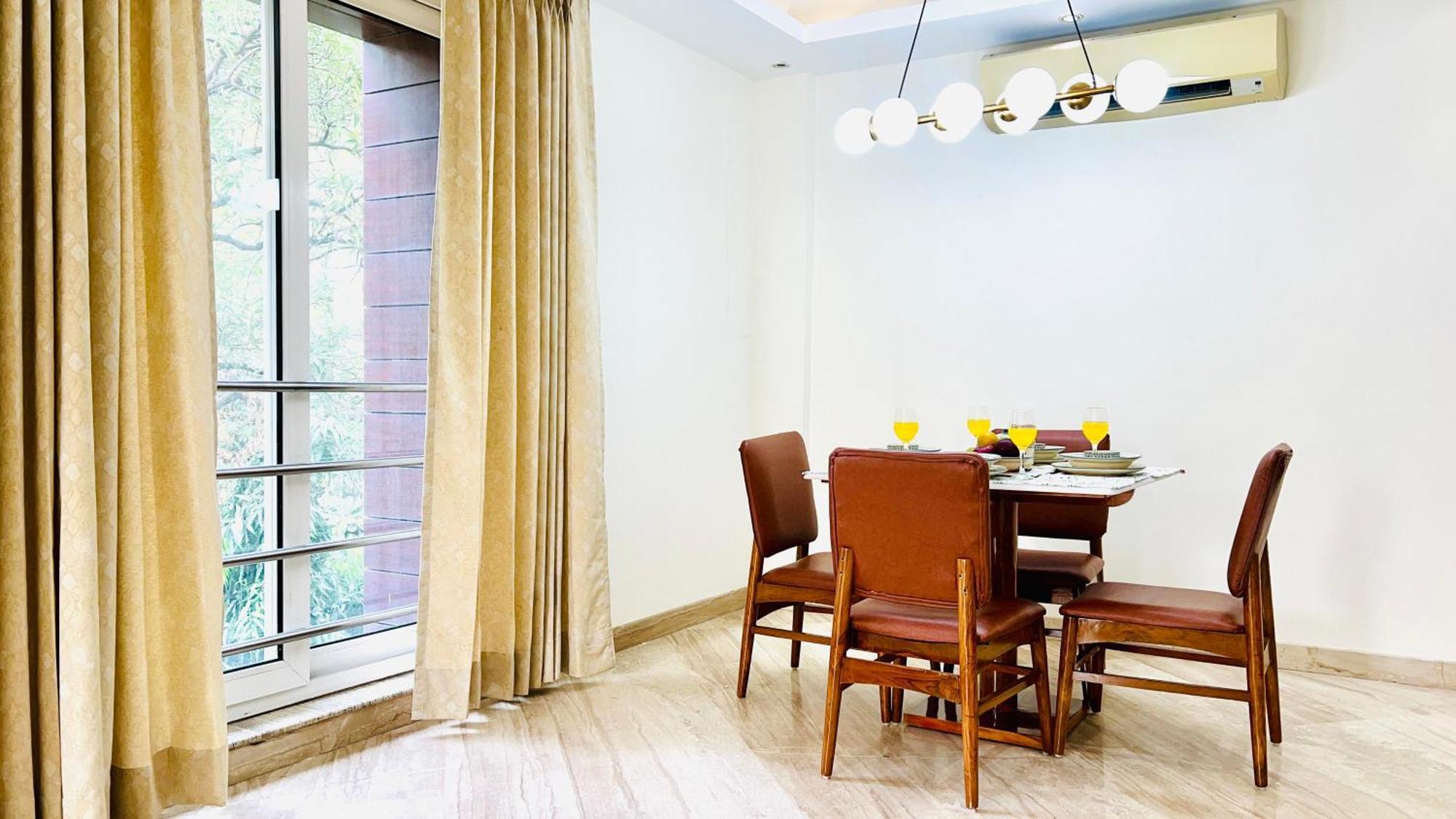 Olive Serviced Apartments - New Friends Colony New Delhi Værelse billede
